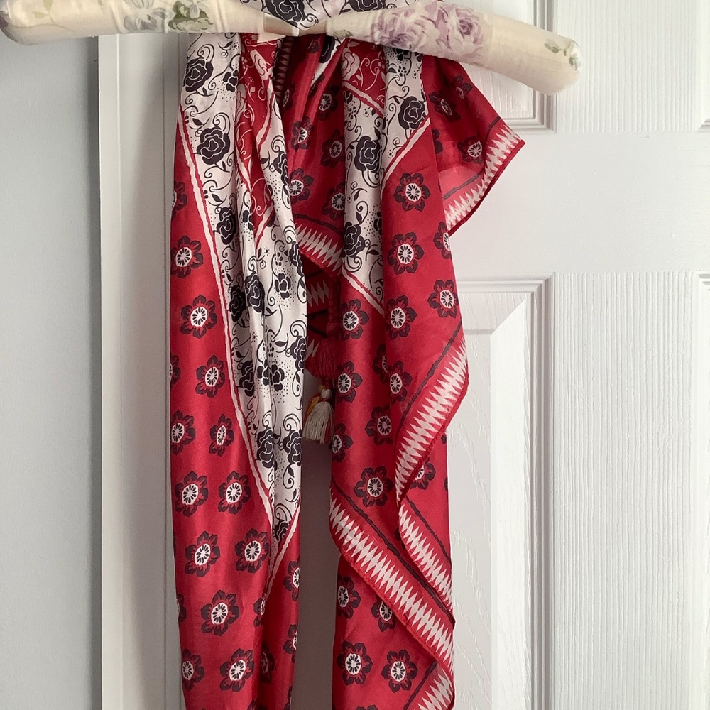 Johnny Was 100% silk scarf with tassels PRETTY - Picture 4 of 10
